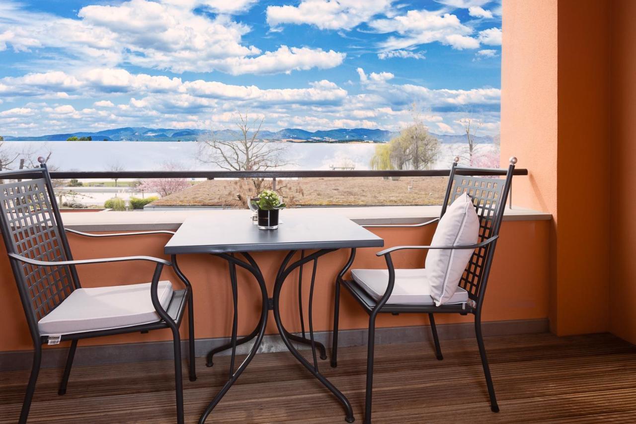 Romantik Hotel Residenz Am See เมียร์สบวร์ก ภายนอก รูปภาพ